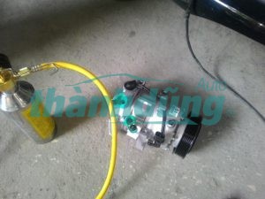 CÁC BƯỚC CHO VIỆC THAY LỐC ĐIỀU HÒA Ô TÔ