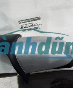 ỐP BẬC LÊN XUỐNG NISSAN NAVARA