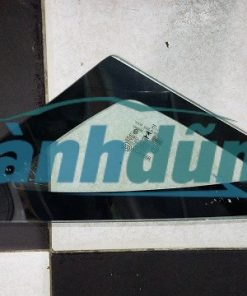 KÍNH TAM GIÁC TOYOTA INNOVA