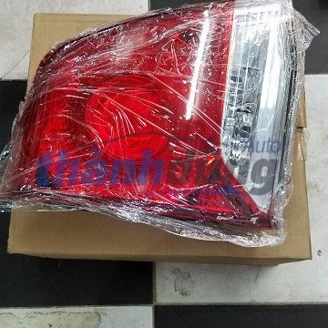 ĐÈN HẬU TOYOTA LAND CRUISER