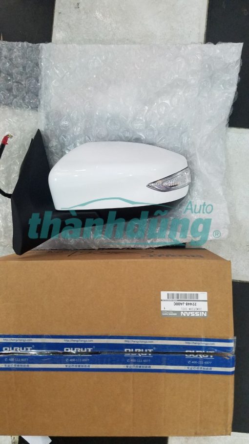 GƯƠNG CHIẾU HẬU NISSAN SUNNY