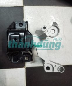 CHÂN MÁY TRƯỚC PHẢI NISSAN QASHQAI