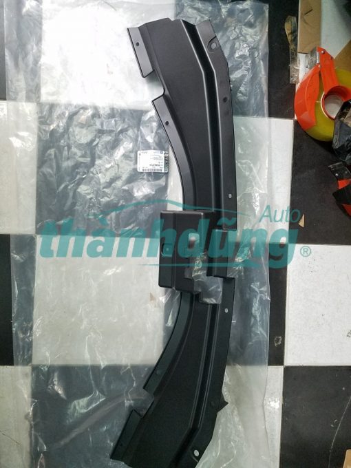 ỐP CHE KHÓA NẮP CAPO CHEVROLET CRUZE