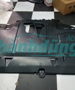 CHẮN BÙN GẦM FORD FOCUS