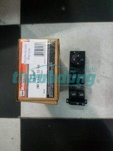 CÔNG TẮC LÊN XUỐNG KÍNH TỔNG FORD FOCUS