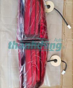 ĐÈN HẬU MIẾNG TRONG MITSUBISHI OUTLANDER