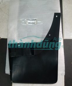 CHẮN BÙN BÁNH SAU NISSAN NAVARA