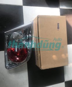 ĐÈN HẬU TRONG TRÁI MAZDA 6