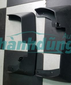 CHẮN BÙN BÁNH TOYOTA VIOS