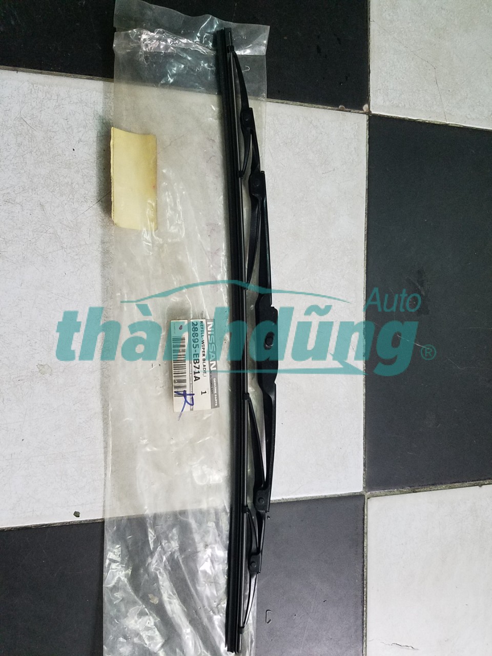 CHỔI GẠT MƯA NISSAN NAVARA