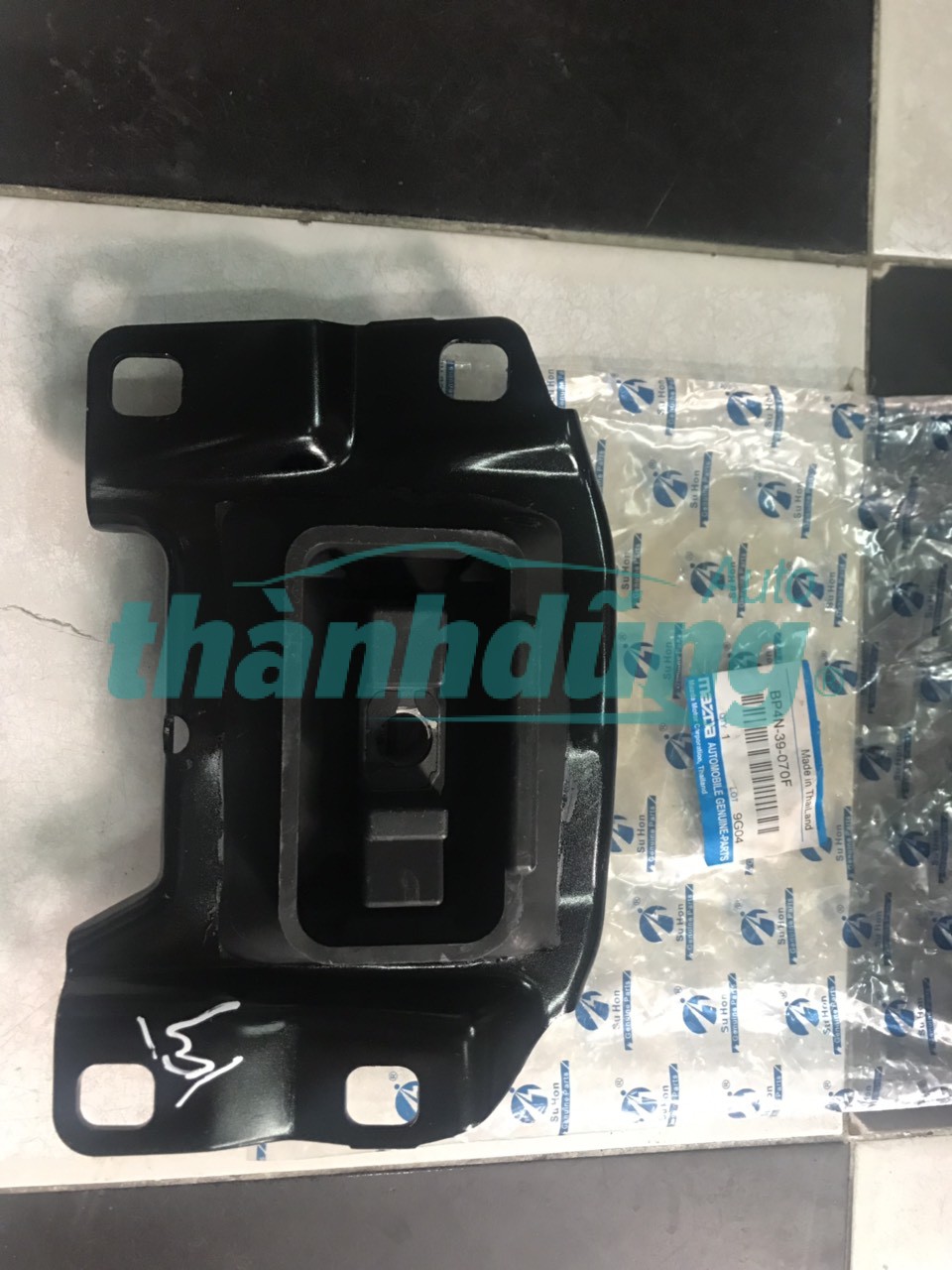 CHÂN MÁY HỘP SỐ MAZDA 3, CX5, FORD FOCUS