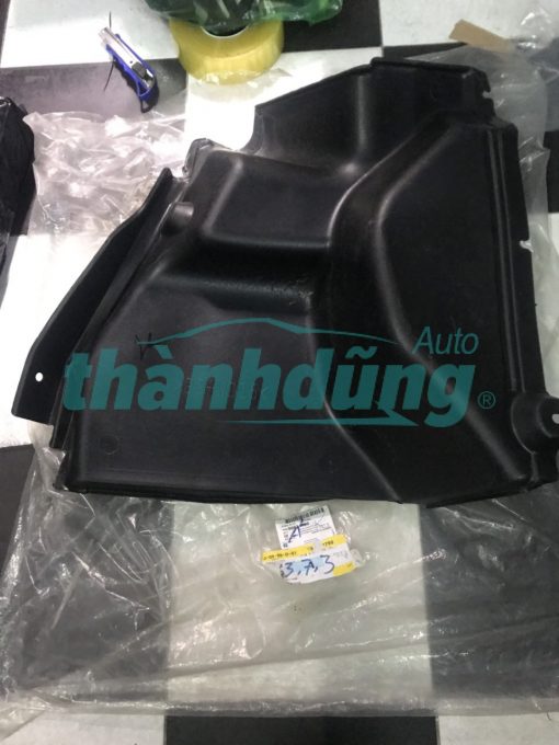 ỐP KHOANG HÀNH LÝ DAEWOO GENTRA 96831799