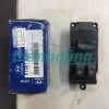 CÔNG TẮC LÊN KÍNH TỔNG HYUNDAI HD65, HD72