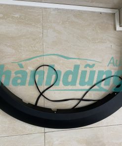 ỐP PHỒNG TAI XE TRÁI MITSUBISHI TRITON