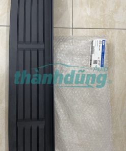 ỐP TRÊN CẢN SAU XE FORD RANGER