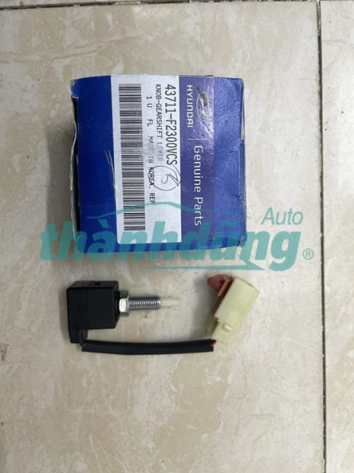 CÔNG TẮC CHÂN CÔN HYUNDAI HD270, HD320, HD700