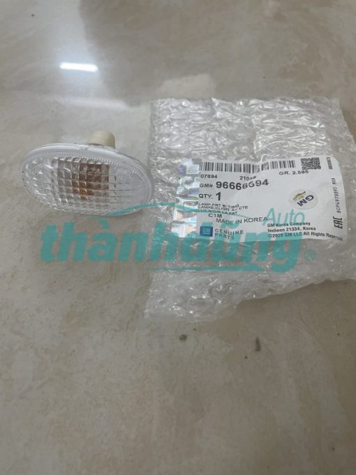ĐÈN XI NHAN TAI XE VINFAST FADIL