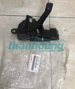 KHÓA NGẬM NẮP CAPO XE CAMRY