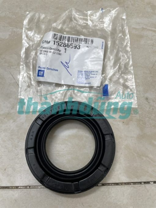 PHỚT LÁP CẦU TRƯỚC XE COLORADO