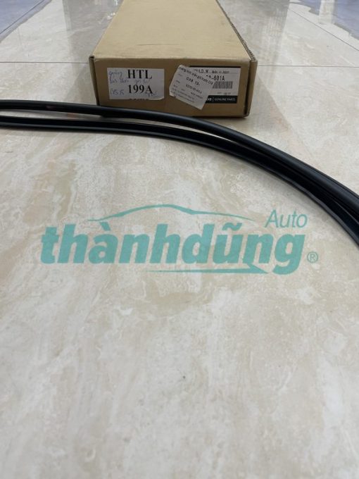 GIOĂNG KÍNH CHẮN GIÓ XE MAZDA CX5