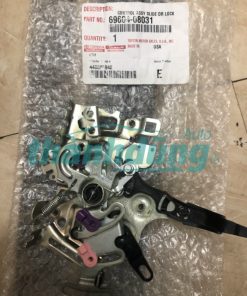 Ổ ngậm khóa cửa Toyota Venza