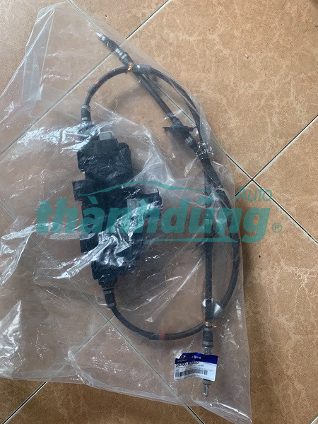 MÔ TƠ PHANH TAY ĐIỆN TỬ HYUNDAI SANTAFE 2013-2016