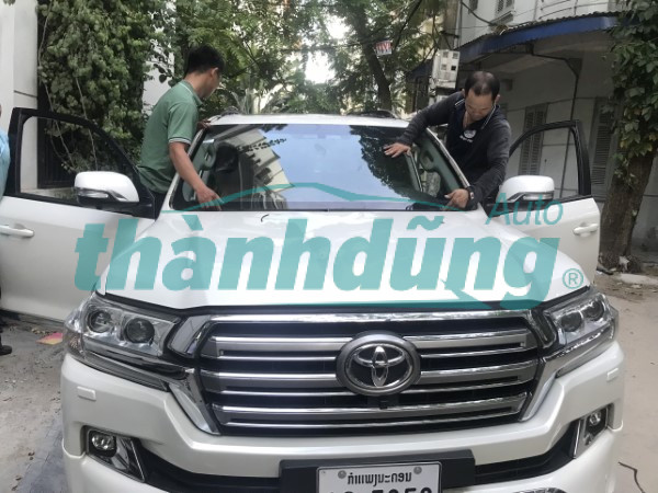TOP 4 ĐỊA CHỈ THAY THẾ KÍNH Ô TÔ GIÁ RẺ TẠI HÀ NỘI