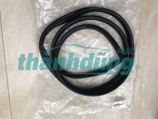 GIOĂNG THÂN XE SAU PHẢI HYUNDAI TUCSON 2011 | 831202S000