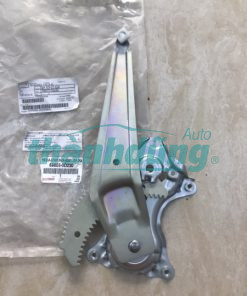 COMPA NÂNG KÍNH SAU PHỤ TOYOTA YARIS 2018 | 698030D230