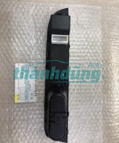 Công tắc nâng kính trước Ssangyong Stavic 2015 | 8582021000