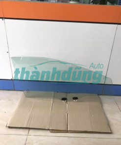Kính cánh cửa trước phải Honda HR-V | 73350T7WA00