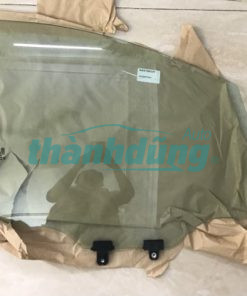 Kính cánh cửa trước trái Nissan Livina | 823126A00D