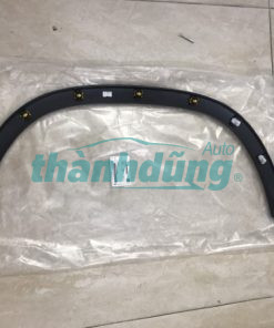 Ốp phồng tai xe trước xe Chevrolet Trax 2022 | 42490924