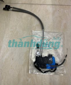 Ổ NGẬM KHÓA CỬA XE HYUNDAI VELOSTER 1.6L | 813102V000