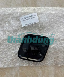 NẮP CHỤP VÒI RỬA ĐÈN PHA PHỤ FORD FOCUS 2018 | F1EZ13L018AM