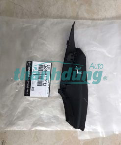 ỐP GÓC KÍNH CHẮN GIÓ PHẢI MAZDA 2 | DB2M51PC1A