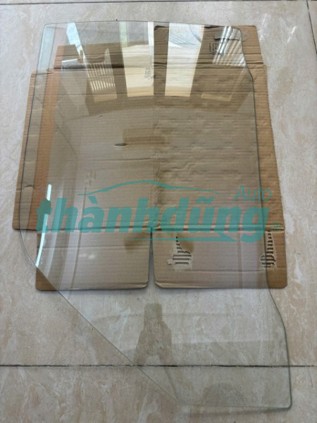 KÍNH CÁNH CỬA TRÁI SUZUKI CARRY 2011 | 84053M79F10