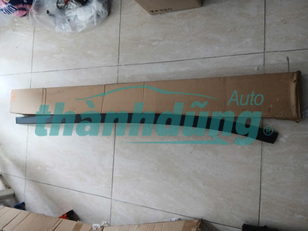 NẸP NÓC PHẢI XE NISSAN XTRAIL 2017 | 738524CL0DA17 NẸP NÓC PHẢI XE NISSAN XTRAIL 2017 | 738524CL0DA17