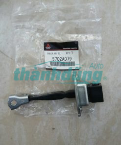 GIỚI HẠN CÁNH CỬA XE MITSUBISHI OUTLANDER 2017 | 5702A079