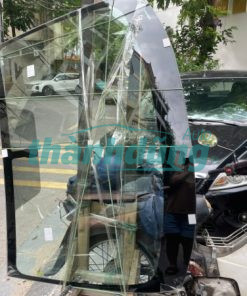 KÍNH CHẮN GIÓ TRƯỚC NISSAN KICKS SR 2023 | 727005RW0B