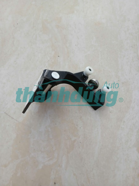 BẢN LỀ CÁNH CỬA GIỮA SRM X30 2 CHỖ | 6206300B01