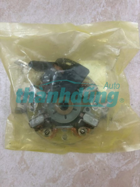 GIÁ CHỔI THAN ĐỀ HYUNDAI STAREX 2009 | 361804A900