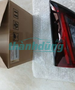 ĐÈN HẬU TRONG XE MITSUBISHI XPANDER 2018 | 8330B361