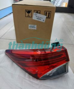 VỎ ĐÈN HẬU PHẢI TOYOTA FORTUNER 2018 | 815610K381
