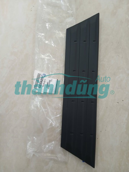 ỐP BỆ DẴM CHÂN CẢN SAU XE MITSUBISHI TRITON | 6420A051