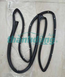 RON CÁNH CỬA TRƯỚC TRÁI HYUNDAI SANTAFE 2009 | 821302B000