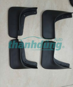 CHẮN BÙN BÁNH TRƯỚC TRÁI HYUNDAI CRETA | 86832A0000