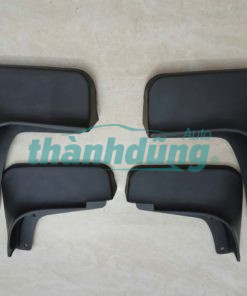 CHẮN BÙN BÁNH TRƯỚC TRÁI HYUNDAI CRETA | 86832A0000