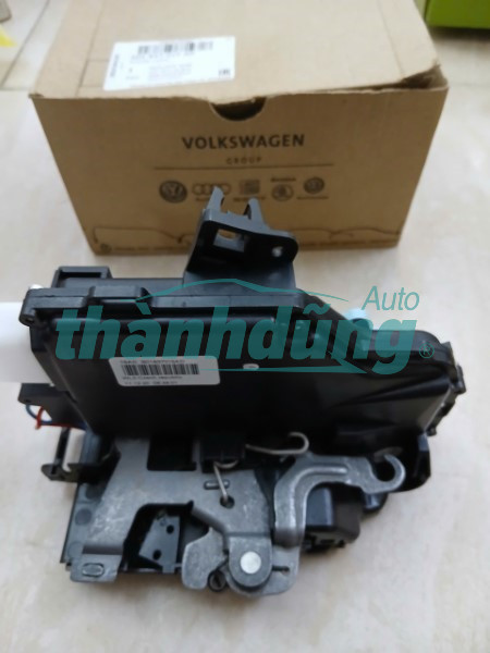 Ổ NGẬM KHÓA CỬA XE PORSCHE CAYENNE 2012 | 3D1837015AD