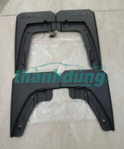 CHẮN BÙN BÁNH TRƯỚC TRÁI VINFAST VF3 | CBB30101000